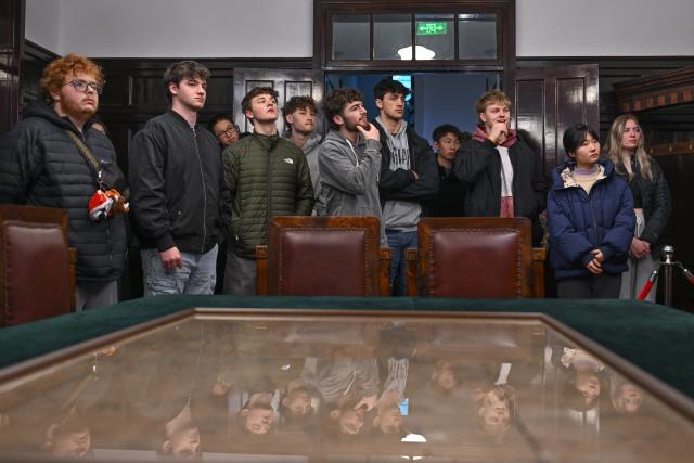 (260116) -- CHONGQING, Jan. 16, 2026 (Xinhua) -- Chinese and American youths visit Joseph Stilwell's former residence in southwest China's Chongqing, on Jan. 16, 2026. Nineteen faculty and students from Elon University in the United States joined peers from Sichuan University, Sichuan International Studies University, and Chongqing Nankai Secondary School for an exchange event at the Stilwell Museum on Friday. The Museum is named after Joseph Stilwell, a U.S. general who helped the Chinese people in their fight against Japanese aggression during World War II.
   Co-hosted by the Chongqing People's Association for Friendship with Foreign Countries and the Stilwell Research Center, the event featured a tour of Joseph Stilwell's former residence and a WWII exhibition, culminating in a friendly game of ping-pong between the Chinese and American youths. (Xinhua/Chen Cheng)