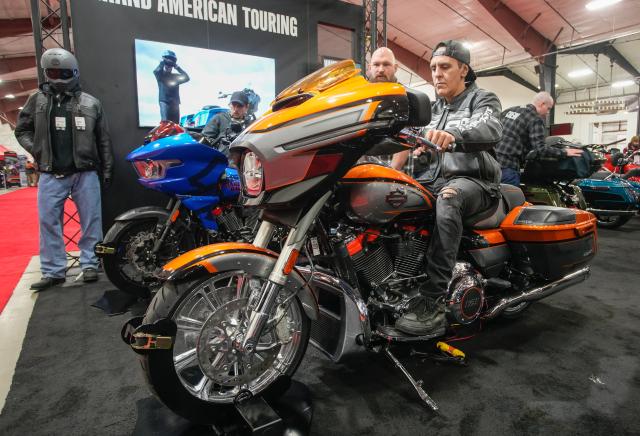 (260117) -- ABBOTSFORD, Jan. 17, 2026 (Xinhua) -- A man tries a motorcycle during the 2026 BC Motorcycle and Powersports Show in Abbotsford, British Columbia, Canada, on Jan. 16, 2026. The three-day event kicked off here on Friday, featuring the latest motorcycles, cruisers, off-road bikes, All-Terrain Vehicles (ATV), and electric-powered vehicles. (Photo by Liang Sen/Xinhua)