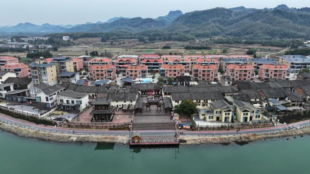 (260117) -- CHENZHOU, Jan. 17, 2026 (Xinhua) -- An aerial drone photo taken on Jan. 16, 2026 shows a view of the Wayaoping historic and cultural district in Chenzhou City, central China's Hunan Province. The Wayaoping historic and cultural district is home to a cluster of olden buildings in styles of Ming and Qing dynasties (1368-1911) that feature grey-tiled roofs and white walls.
   The local government has renovated and restored some of the time-honored structures in recent years, introducing diverse business such as homestays, restaurants and intangible cultural heritage workshops.
   These efforts have turned the district into a comprehensive tourism destination for cultural experience and leisure recreations. (Xinhua/Chen Zhenhai)
