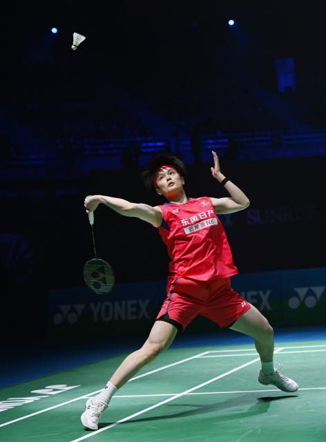 (260117) -- NEW DELHI, Jan. 17, 2026 (Xinhua) -- China's Wang Zhiyi returns the shuttlecock during the women's singles semifinal match against her compatriot Chen Yufei at India Open badminton tournament 2026 in New Delhi, India, Jan. 17, 2026. (Photo by Javed Dar/Xinhua)
