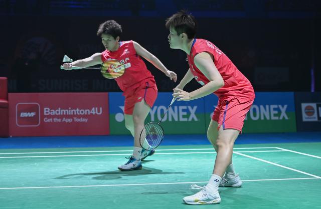 (260117) -- NEW DELHI, Jan. 17, 2026 (Xinhua) -- China's Liu Shengshu/Tan Ning (L) compete against South Korea's Baek Ha Na/Lee So Hee during women's doubles semi-final match at India Open 2026 in New Delhi, Jan 17, 2026. (Xinhua/Javed Dar)