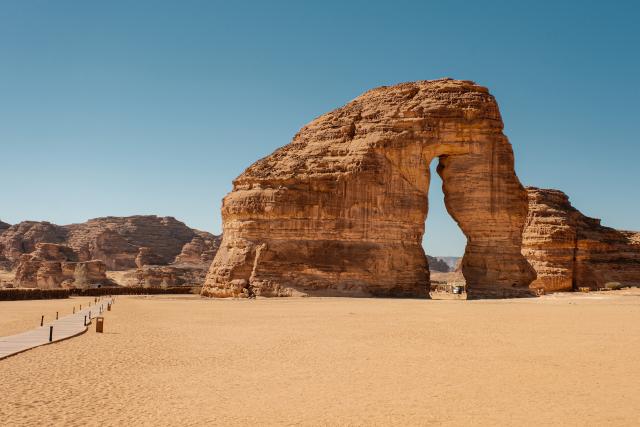 (260118) -- ALULA, Jan. 18, 2026 (Xinhua) -- The Elephant Rock is seen in AlUla, Saudi Arabia, Jan. 15, 2026. Located in northwestern Saudi Arabia, AlUla is a world-class historical and cultural destination that combines breathtaking natural landscapes with a rich human heritage. 
   The region features lush oasis valleys, towering sandstone mountains, and ancient archaeological sites dating back thousands years ago. 
   Today, AlUla is also embracing contemporary trends and creativity, with year-round art festivals, exhibitions, and diverse cultural events, injecting modern vitality into this millennia-old city. (Xinhua/Xin Mengchen)