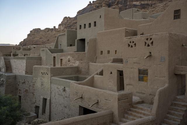 (260118) -- ALULA, Jan. 18, 2026 (Xinhua) -- This photo taken on Jan. 17, 2026 shows the site of mud-brick houses in the Old Town of AlUla, Saudi Arabia. Located in northwestern Saudi Arabia, AlUla is a world-class historical and cultural destination that combines breathtaking natural landscapes with a rich human heritage. 
   The region features lush oasis valleys, towering sandstone mountains, and ancient archaeological sites dating back thousands years ago. 
   Today, AlUla is also embracing contemporary trends and creativity, with year-round art festivals, exhibitions, and diverse cultural events, injecting modern vitality into this millennia-old city. (Xinhua/Xin Mengchen)