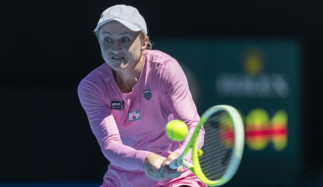 (260118) -- MELBOURNE, Jan. 18, 2026 (Xinhua) -- Aliaksandra Sasnovich hits a return during the women's singles 1st round match between Jasmine Paolini of Italy and Aliaksandra Sasnovich of Belarus at the Australian Open tennis tournament in Melbourne, Australia, Jan. 18, 2026. (Photo by Hu Jingchen/Xinhua)