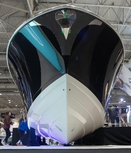 (260118) -- TORONTO, Jan. 18, 2026 (Xinhua) -- A boat is displayed at the 2026 Toronto International Boat Show in Toronto, Canada, on Jan. 17, 2026. Showcasing more than 1, 000 boats of all sizes, the annual event kicked off here on Saturday and will last until Jan. 25 this year. (Photo by Zou Zheng/Xinhua)