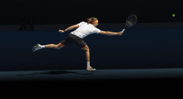 (260118) -- MELBOURNE, Jan. 18, 2026 (Xinhua) -- Alexander Zverev hits a return during the men's singles 1st round match between Alexander Zverev of Germany and Gabriel Diallo of Canada at the Australian Open tennis tournament in Melbourne, Australia, Jan. 18, 2026. (Photo by Hu Jingchen/Xinhua)