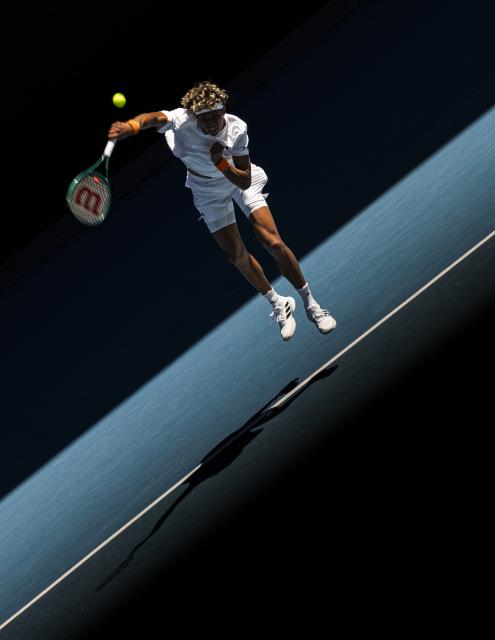 (260118) -- MELBOURNE, Jan. 18, 2026 (Xinhua) -- Gabriel Diallo serves during the men's singles 1st round match between Alexander Zverev of Germany and Gabriel Diallo of Canada at the Australian Open tennis tournament in Melbourne, Australia, Jan. 18, 2026. (Photo by Hu Jingchen/Xinhua)