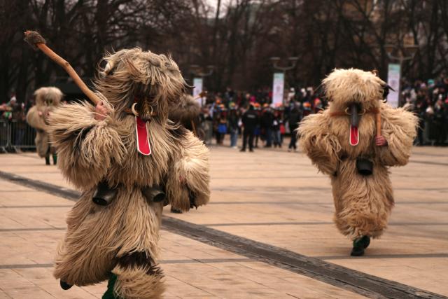 (260118) -- PERNIK, Jan. 18, 2026 (Xinhua) -- Actors perform during the "Surva" International Festival of Masquerade Games held in Pernik, Bulgaria, on Jan. 17, 2026. More than 30 masquerade groups from various parts of Bulgaria and other countries such as Spain, Italy and Croatia will bring a visually stunning feast, full of cultural charm, to the audience during the festival lasting from Jan. 16 to Jan. 25. (Xinhua/Yao Yulin)