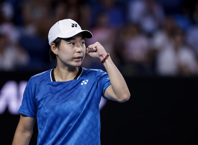(260118) -- MELBOURNE, Jan. 18, 2026 (Xinhua) -- Bai Zhuoxuan celebrates scoring during the women's singles 1st round match between Bai Zhuoxuan of China and Anastasia Pavlyuchenkova of Russia at the Australian Open tennis tournament in Melbourne, Australia, Jan. 18, 2026. (Xinhua/Ma Ping)