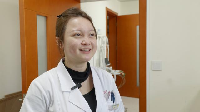 (260118) -- LANZHOU, Jan. 18, 2026 (Xinhua) -- This video grab shows Sevira Putri Purnama Lumarso speaking in an interview with Xinhua at the Affiliated Hospital of Gansu University of Chinese Medicine in Lanzhou, northwest China's Gansu Province, Jan. 13, 2026. TO GO WITH "Across China: Indonesian girl pursues dream of TCM in China" (Xinhua/Liu Keying)