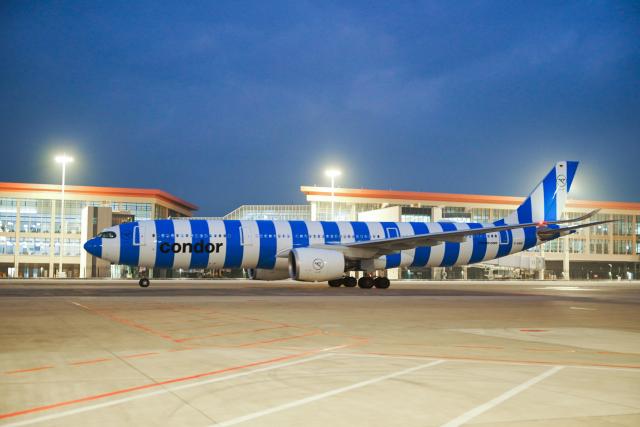 (260118) -- HAIKOU, Jan. 18, 2026 (Xinhua) -- Flight DE2362, operating on the Frankfurt-Bangkok-Sanya route, arrives at Sanya Phoenix International Airport in Sanya, south China's Hainan Province, Jan. 14, 2026. One month into the island-wide special customs operations, Hainan Free Trade Port (FTP) in south China has made initial achievements in passenger convenience.
   According to statistics, the island has seen more than 310,000 entries and exits in the first month since special customs operations began. Foreign nationals accounted for 59 percent of these border crossings with 186,000 entries and exits. Meanwhile, visa-free entry policies welcomed some 87,000 foreign travelers to Hainan, which accounted for 93 percent of all foreign arrivals in the province. (Xinhua)