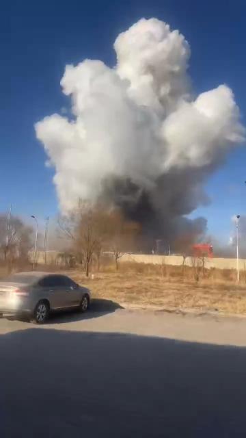 (260118) -- HOHHOT, Jan. 18, 2026 (Xinhua) -- This photo taken with a mobile phone on Jan. 18, 2026 shows the site of an explosion at a factory in Baotou, north China's Inner Mongolia Autonomous Region. An explosion at a factory in north China's Inner Mongolia Autonomous Region on Sunday killed two people, left five others missing, and sent 66 to hospitals, according to local authorities.
  The blast occurred at around 3 p.m. on Sunday at a plate plant of Baogang United Steel in western Baotou City, causing noticeable tremors in the surrounding areas. (Xinhua)