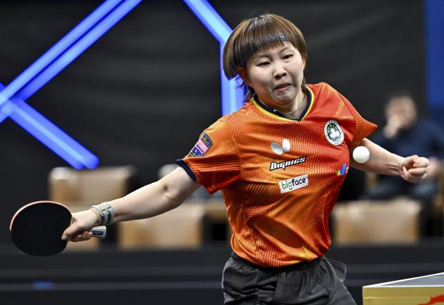 (260119) -- DOHA, Jan. 19, 2026 (Xinhua) -- Zhu Yuling of China's Macao hits a return during the women's Singles final match against Sato Hitomi of Japan at the WTT Star Contender Doha 2026 in Doha, Qatar, on Jan. 18, 2026. (Photo by Nikku/Xinhua)