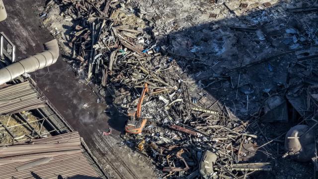 (260119) -- BAOTOU, Jan. 19, 2026 (Xinhua) -- An aerial drone photo taken on Jan. 19, 2026 shows an excavator working at the site of an explosion at a factory in Baotou, north China's Inner Mongolia Autonomous Region. An explosion at a factory in north China's Inner Mongolia Autonomous Region has killed two people, left eight missing and injured 84, local authorities said Monday.
   The explosion occurred at 3:03 p.m. on Sunday at a plate plant of Baogang United Steel in western Baotou City. It was caused by the blast of a 650-cubic-meter saturated water and steam spherical tank, Lin Li, executive vice mayor of Baotou, told a press briefing on Monday.
   All the injured are in stable condition, and medical treatment is underway by leading medical experts of the autonomous region.
   A rescue operation is in full swing, with an emergency rescue headquarters established after the accident to coordinate emergency, fire control, public security, health and market supervision departments. (Xinhua/Lian Zhen)