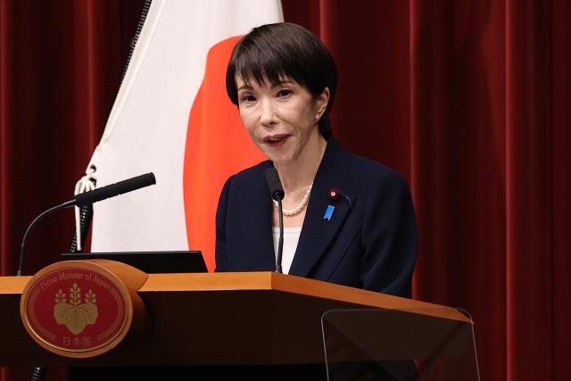 (260119) -- TOKYO, Jan. 19, 2026 (Xinhua) -- Japanese Prime Minister Sanae Takaichi speaks at a press conference at the prime minister's official residence in Tokyo, Japan, Jan. 19, 2026. Takaichi on Monday announced her plan to dissolve the House of Representatives on Jan. 23 for a snap general election set for Feb. 8.
  At a press conference, Takaichi said she will dissolve the 465-member lower house on Friday, the opening day of this year's ordinary parliamentary session. (Rodrigo Reyes Marin/Pool via Xinhua)