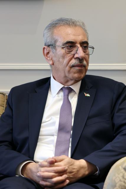 (260119) -- CAIRO, Jan. 19, 2026 (Xinhua) -- Ali Abdel Hamid Shaath, head of Palestinian technocratic committee is pictured as he meets with Egyptian Foreign Minister Badr Abdelatty (not in the picture) in Cairo, Egypt, on Jan. 19, 2026. (Str/Xinhua)