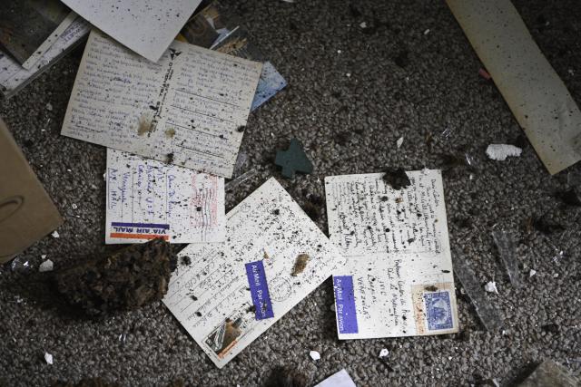 (260119) -- MIRANDA STATE(VENEZUELA), Jan. 19, 2026 (Xinhua) -- Postcards lie scattered across the ground at the damaged Mathematics Center of the Venezuelan Institute for Scientific Research in Miranda State, Venezuela, Jan. 19, 2026. As Venezuela's premier hub for scientific research and talent cultivation, The Venezuelan Institute for Scientific Research suffered significant damage during the U.S. attack on Venezuela which caused damage to buildings and precision scientific equipment in the early hours of January 3. (Xinhua/Ding Hongfa)