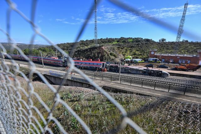 (260120) -- CORDOBA, Jan. 20, 2026 (Xinhua) -- Photo taken on Jan. 20, 2026 shows the high-speed train collision site near Adamuz, in Cordoba, Spain. Two high-speed trains collided in Cordoba Province in southern Spain on January 18, causing heavy casualties. (Xinhua/Cheng Min)
