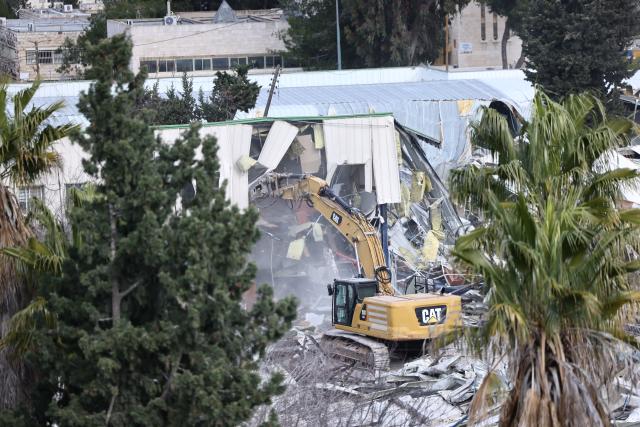 (260120) -- JERUSALEM, Jan. 20, 2026 (Xinhua) -- Israeli authorities demolish a building within the East Jerusalem compound of the United Nations Relief and Works Agency for Palestine Refugees (UNRWA), Jan. 20, 2026. Israeli authorities on Tuesday demolished several buildings within the East Jerusalem compound of the UNRWA, an action that drew immediate and sharp condemnation from the UN body.
UN Secretary-General Antonio Guterres on Tuesday condemned Israel's demolition of a UN compound in East Jerusalem, said his deputy spokesman. (Photo by Jamal Awad/Xinhua)