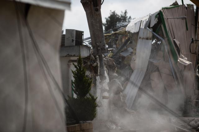 (260120) -- JERUSALEM, Jan. 20, 2026 (Xinhua) -- Israeli authorities demolish a building within the East Jerusalem compound of the United Nations Relief and Works Agency for Palestine Refugees (UNRWA), Jan. 20, 2026. Israeli authorities on Tuesday demolished several buildings within the East Jerusalem compound of the UNRWA, an action that drew immediate and sharp condemnation from the UN body.
UN Secretary-General Antonio Guterres on Tuesday condemned Israel's demolition of a UN compound in East Jerusalem, said his deputy spokesman. (Xinhua/Chen Junqing)