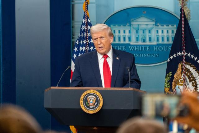 (260120) -- WASHINGTON, Jan. 20, 2026 (Xinhua) -- U.S. President Donald Trump speaks during a press briefing at the White House in Washington, D.C., the United States, on Jan. 20, 2026. Trump said Tuesday he will not attend an emergency Group of Seven summit proposed by French President Emmanuel Macron. (Photo by Li Yuanqing/Xinhua)