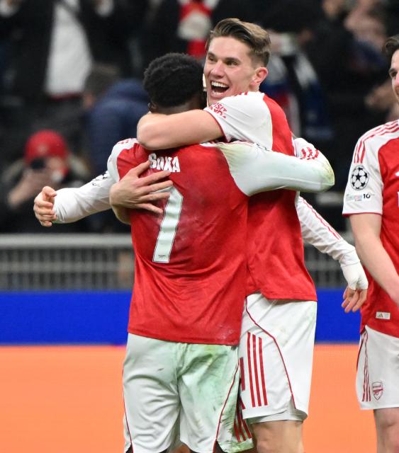 (260121) -- MILAN, Jan. 21, 2026 (Xinhua) -- Arsenal's Viktor Gyokeres (R) celebrates his goal with teammate Bukayo Saka during the UEFA Champions League match between Inter Milan and Arsenal in Milan, Italy, Jan. 20, 2026. (Photo by Alberto Lingria/Xinhua)