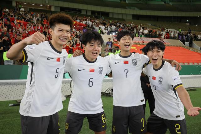 (260121) -- JEDDAH, Jan. 21, 2026 (Xinhua) -- Players of China celebrate after winning the 2026 AFC U23 Asian Cup semifinal match between China and Vietnam in Jeddah, Saudi Arabia, Jan. 20, 2026. (Xinhua/Wang Haizhou)