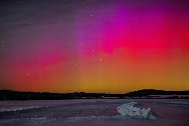 (260121) -- HARBIN, Jan. 21, 2026 (Xinhua) -- This photo taken on Jan. 20, 2026 shows the aurora observed from Jagdaqi, northeast China's Heilongjiang Province. (Photo by Zhuang Yu/Xinhua)