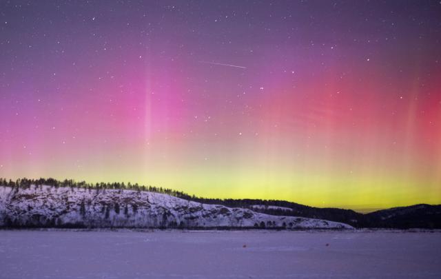 (260121) -- HARBIN, Jan. 21, 2026 (Xinhua) -- This photo taken on Jan. 20, 2026 shows the aurora observed from Beiji Village of Mohe, northeast China's Heilongjiang Province. (Photo by Chu Fuchao/Xinhua)