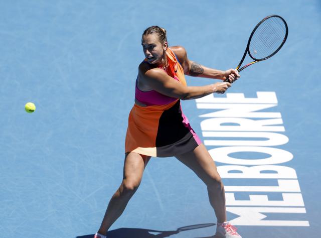 (260121) -- MELBOURNE, Jan. 21, 2026 (Xinhua) -- Aryna Sabalenka of Belarus hits a return during the women's singles 2nd round match against Bai Zhuoxuan of China at the Australian Open tennis tournament in Melbourne, Australia, Jan. 21, 2026. (Xinhua/Ma Ping)