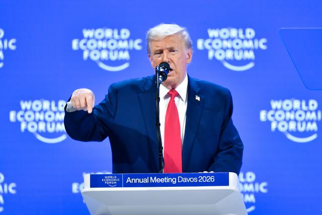 (260121) -- DAVOS, Jan. 21, 2026 (Xinhua) -- U.S. President Donald Trump addresses the World Economic Forum Annual Meeting in Davos, Switzerland, Jan. 21, 2026. (Xinhua/Lian Yi)