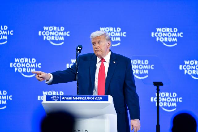 (260121) -- DAVOS, Jan. 21, 2026 (Xinhua) -- U.S. President Donald Trump addresses the World Economic Forum Annual Meeting in Davos, Switzerland, Jan. 21, 2026. (Xinhua/Lian Yi)