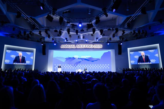 (260121) -- DAVOS, Jan. 21, 2026 (Xinhua) -- U.S. President Donald Trump addresses the World Economic Forum Annual Meeting in Davos, Switzerland, Jan. 21, 2026. (Xinhua/Lian Yi)