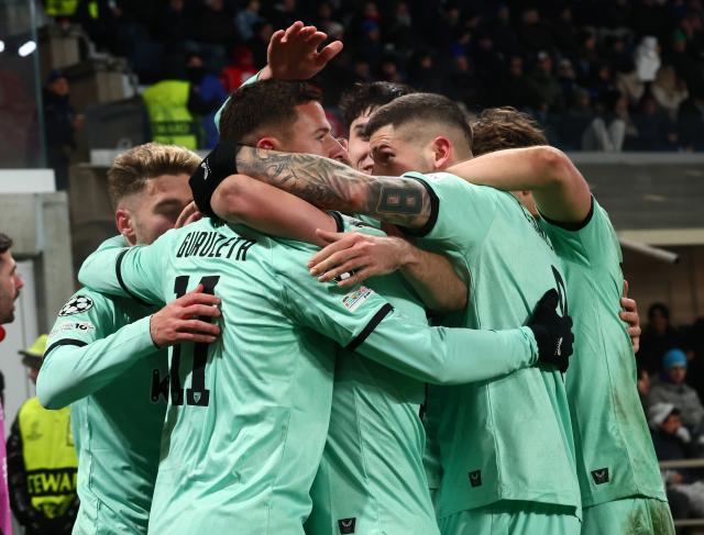 (260122) -- BERGAMO, Jan. 22, 2026 (Xinhua) -- Athletic Club's Gorka Guruzeta (2nd L) celebrates his goal with teammates during the UEFA Champions League match between Atalanta and Athletic Club in Bergamo, Italy, Jan. 21, 2026. (Xinhua)