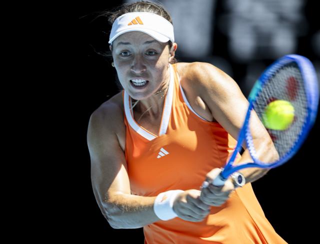 (260122) -- MELBOURNE, Jan. 22, 2026 (Xinhua) -- Jessica Pegula of the United States hits a return during the women's singles 2nd round match against McCartney Kessler of the United State at the Australian Open tennis tournament in Melbourne, Australia, Jan. 22, 2026. (Photo by Hu Jingchen/Xinhua)