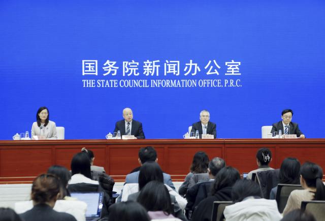 (260122) -- BEIJING, Jan. 22, 2026 (Xinhua) -- Zhang Xingwang (2nd L), vice minister of agriculture and rural affairs, Chen Bangxun (2nd R), director general of the Department of Development and Planning of the Ministry of Agriculture and Rural Affairs (MARA) and Zhou Yunlong (1st R), director general of the Department of Science, Technology and Education of the MARA attend a press conference held by the State Council Information Office (SCIO) on accelerating agricultural and rural modernization to drive all-round rural revitalization, in Beijing, capital of China, Jan. 22, 2026. (Xinhua/Pan Xu)
