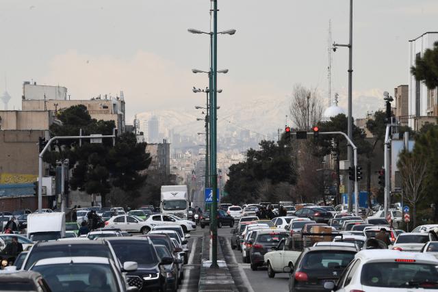 (260122) -- TEHRAN, Jan. 22, 2026 (Xinhua) -- This photo taken on Jan. 21, 2026 shows a view of a street in Tehran, Iran. (Xinhua/Shadati)