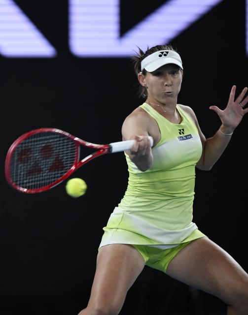(260122) -- MELBOURNE, Jan. 22, 2026 (Xinhua) -- Varvara Gracheva of France hits a return during the women's singles 2nd round match between Elena Rybakina of Kazakhstan and Varvara Gracheva of France at the Australian Open tennis tournament in Melbourne, Australia, Jan. 22, 2026. (Photo by Wang Shen/Xinhua)
