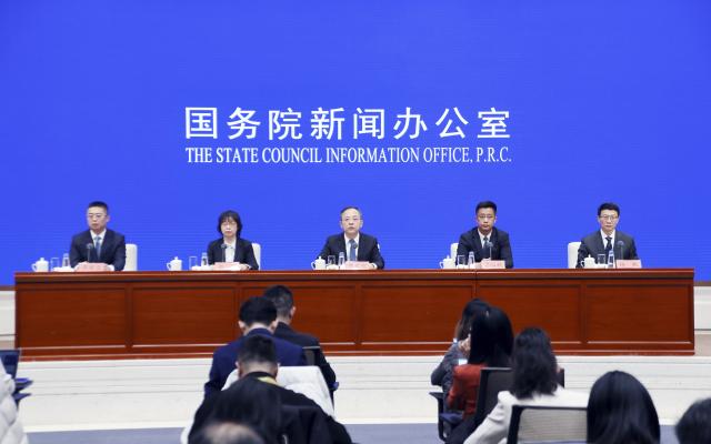 (260123) -- BEIJING, Jan. 23, 2026 (Xinhua) -- Rui Wenbiao (C), deputy commissioner of the China National Intellectual Property Administration, Liang Xinxin (2nd R), director general of the Strategic Planning Department of the China National Intellectual Property Administration, Guo Wen (2nd L), director general of the Intellectual Property Protection Department of the China National Intellectual Property Administration and Yang Fan (1st R), director general of the Public Service Department of the China National Intellectual Property Administration, attend a press conference held by the State Council Information Office (SCIO) on intellectual property development in 2025, in Beijing, capital of China, Jan. 23, 2026. (Xinhua/Pan Xu)