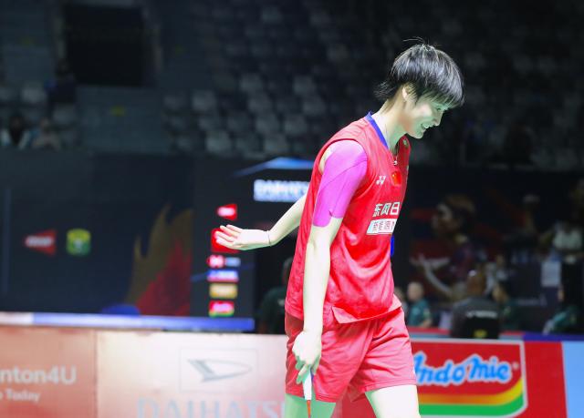 (260123) -- JAKARTA, Jan. 23, 2026 (Xinhua) -- Chen Yufei of China reacts during the women's singles quarterfinal match between Chen Yufei of China and Pusarla V. Sindhu of India at the Indonesia Masters 2026 badminton tournament in Jakarta, Indonesia, Jan. 23, 2026. (Xinhua/Cen Yunpeng)