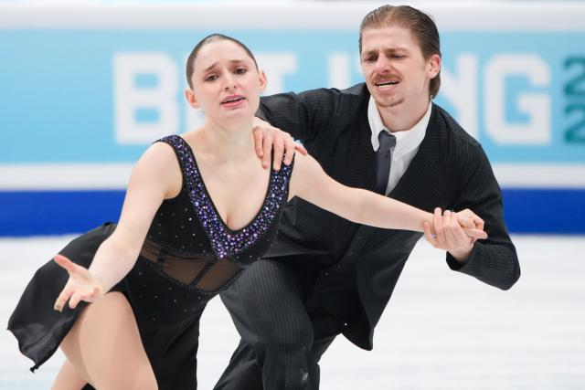 (260123) -- BEIJING, Jan. 23, 2026 (Xinhua) -- Oona Brown (L)/Gage Brown of the United States perform during the ice dance free dance at the ISU Four Continents Figure Skating Championships in Beijing, China, Jan. 23, 2026. (Xinhua/Xie Han)