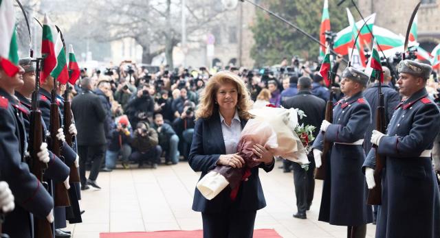 (260123) -- SOFIA, Jan. 23, 2026 (Xinhua) -- Iliana Iotova returns to the presidential building in Sofia, Bulgaria, Jan. 23, 2026. The Constitutional Court of the Republic of Bulgaria on Friday approved the resignation of President Rumen Radev, which he submitted on Tuesday, the court said on its website.
   According to the Bulgarian Constitution, Vice President Iliana Iotova will assume the presidency for the remainder of the term, which expires in January 2027. (The press office of the Bulgarian President/Handout via Xinhua)