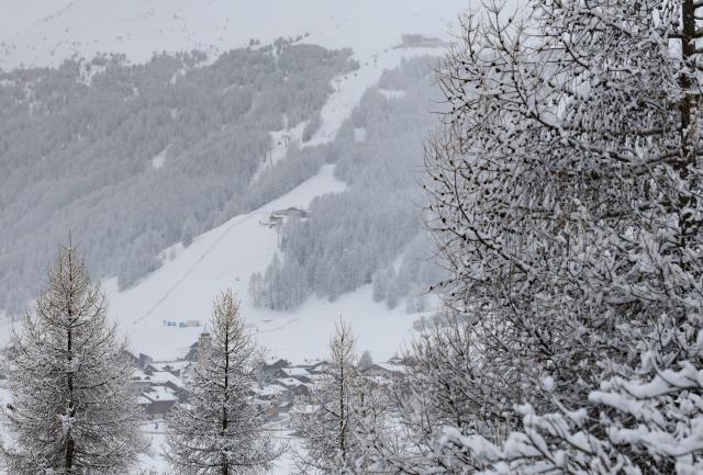 (260124) -- LIVIGNO, Jan. 24, 2026 (Xinhua) -- This photo taken on March 14, 2025 shows the Livigno Aerials & Moguls Park in Livigno, Italy. The 2026 Milan-Cortina Olympic Winter Games will run from February 6 to 22. (Xinhua/Li Jing)
