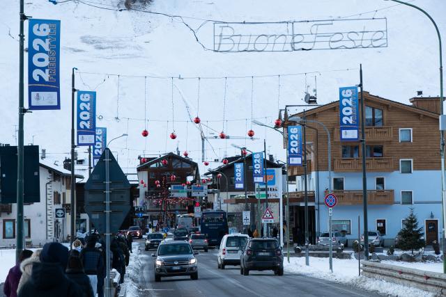 (260124) -- LIVIGNO, Jan. 24, 2026 (Xinhua) -- This photo taken on Nov. 20, 2024 shows a street view of Livigno, Italy. The 2026 Milan-Cortina Olympic Winter Games will run from February 6 to 22. (Xinhua/Li Jing)