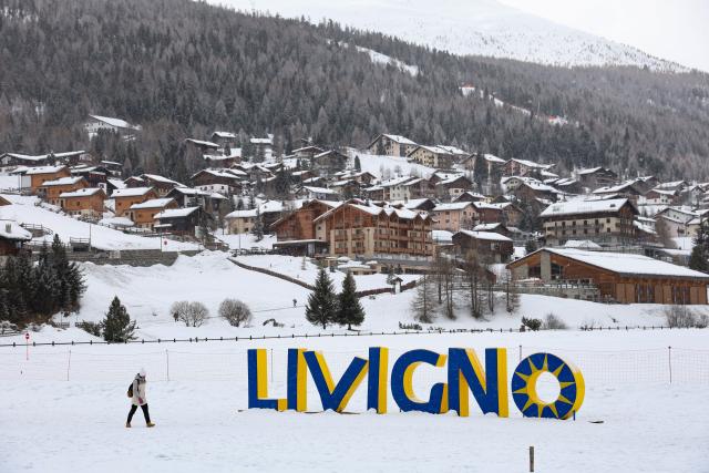 (260124) -- LIVIGNO, Jan. 24, 2026 (Xinhua) -- This photo taken on March 13, 2025 shows a street view of Livigno, Italy. The 2026 Milan-Cortina Olympic Winter Games will run from February 6 to 22. (Xinhua/Li Jing)