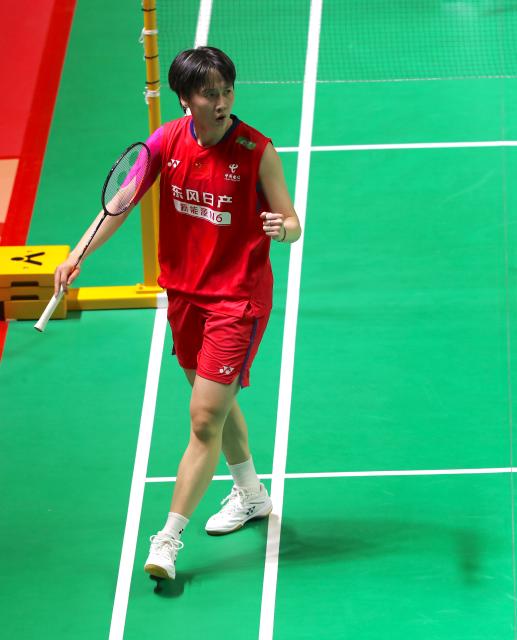 (260124) -- JAKARTA, Jan. 24, 2026 (Xinhua) -- Chen Yufei of China celebrates after scoring during the women's singles semifinal match against Okuhara Nozomi of Japan at the Indonesia Masters 2026 badminton tournament in Jakarta, Indonesia, Jan. 24, 2026. (Xinhua/Cen Yunpeng)