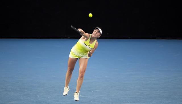 (260124) -- MELBOURNE, Jan. 24, 2026 (Xinhua) -- Linda Noskova serves during the women's singles 3rd round match between Wang Xinyu of China and Linda Noskova of the Czech Republic at the Australian Open 2026 tennis tournament in Melbourne, Australia, Jan. 24, 2026. (Photo by Hu Jingchen/Xinhua)