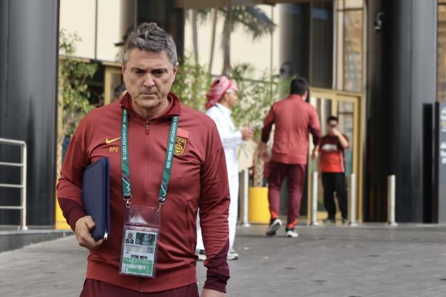 (260124) -- JEDDAH, Jan. 24, 2026 (Xinhua) -- Antonio Puche, head coach of China, is seen before the 2026 AFC U23 Asian Cup final match between China and Japan in Jeddah, Saudi Arabia, Jan. 24, 2026. (Xinhua/Wang Haizhou)