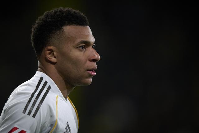 (260125) -- VILA REAL, Jan. 25, 2026 (Xinhua) -- Kylian Mbappe of Real Madrid reacts during the La Liga Match between Villarreal and Real Madrid at Ceramica Stadium in Vila Real, Spain, on January 24, 2026. (Str/Xinhua)