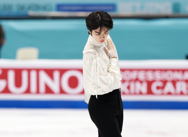 (260125) -- BEIJING, Jan. 25, 2026 (Xinhua) -- Cha Junhwan of South Korea performs during the men's free skating at the ISU Four Continents Figure Skating Championships in Beijing, China, Jan. 25, 2026. (Xinhua/Zhang Chenlin)